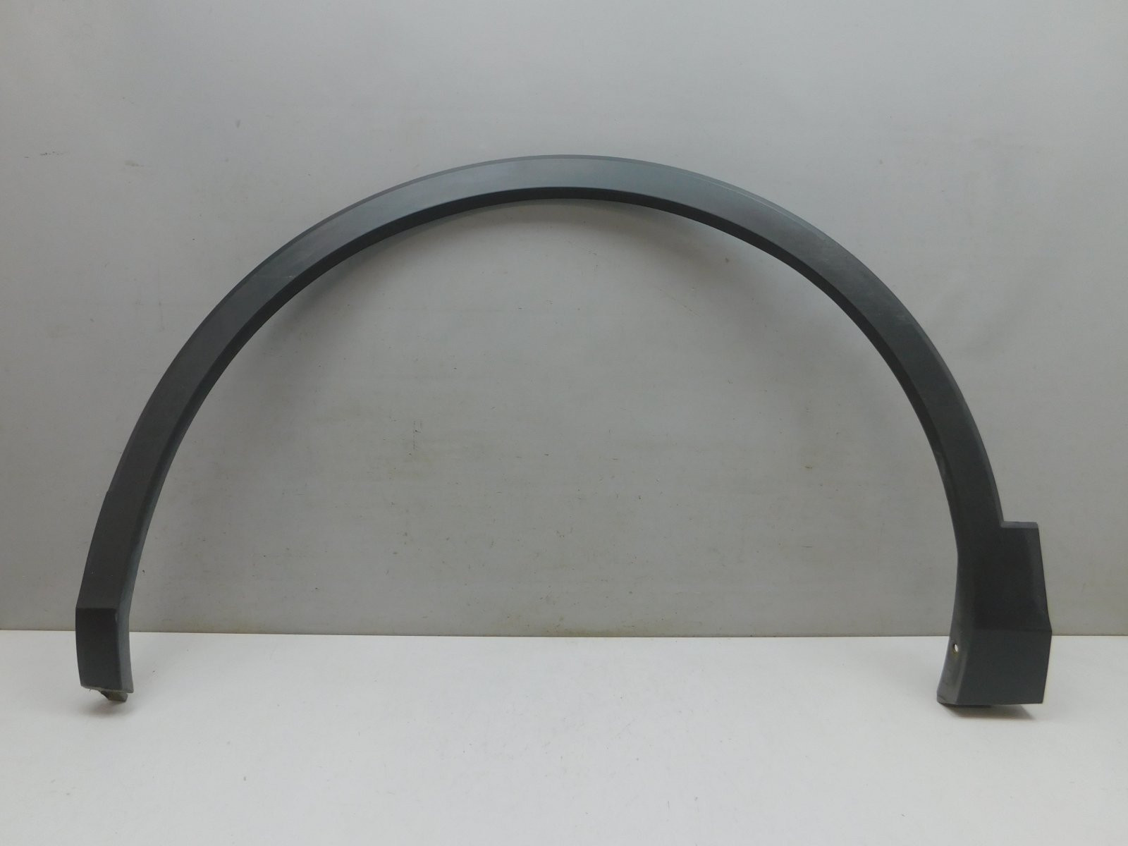 Накладка крыла переднего левого Volkswagen Tiguan 2017>