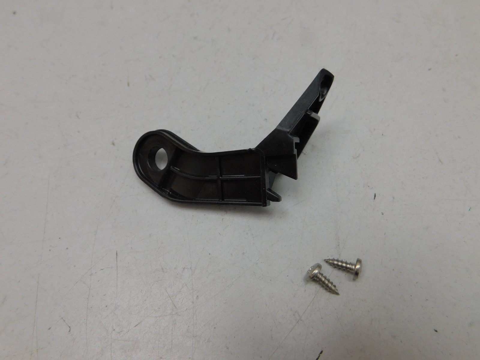 Крепеж фары Toyota Land Cruiser (200) 2008>