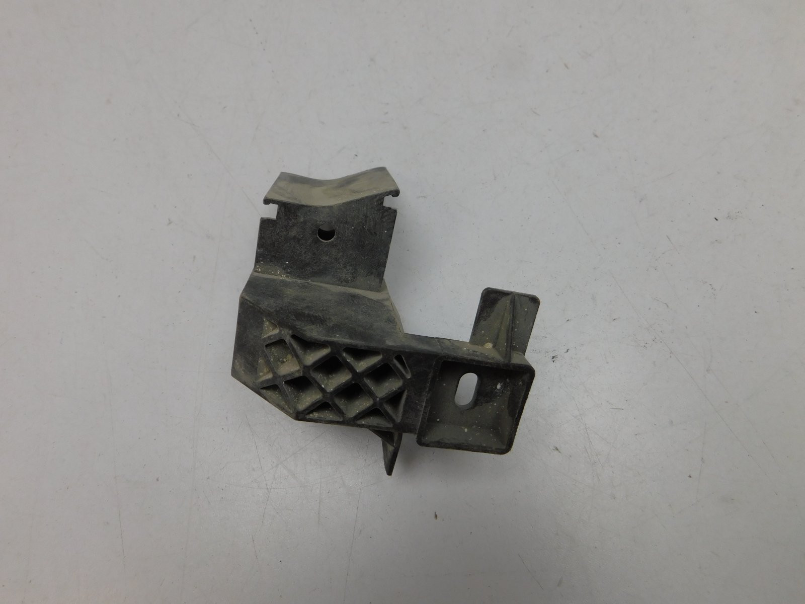 Крепеж фары Opel Zafira B 2005>