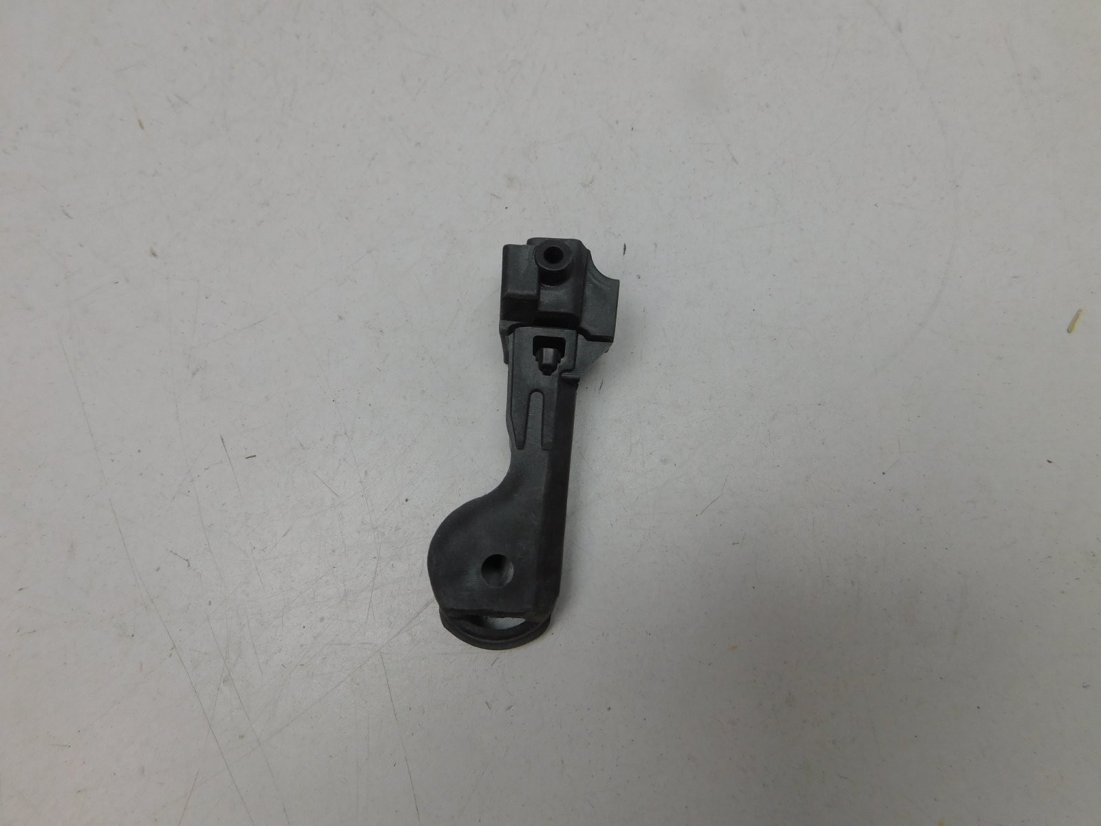 Крепеж фары Opel Astra J 2010>