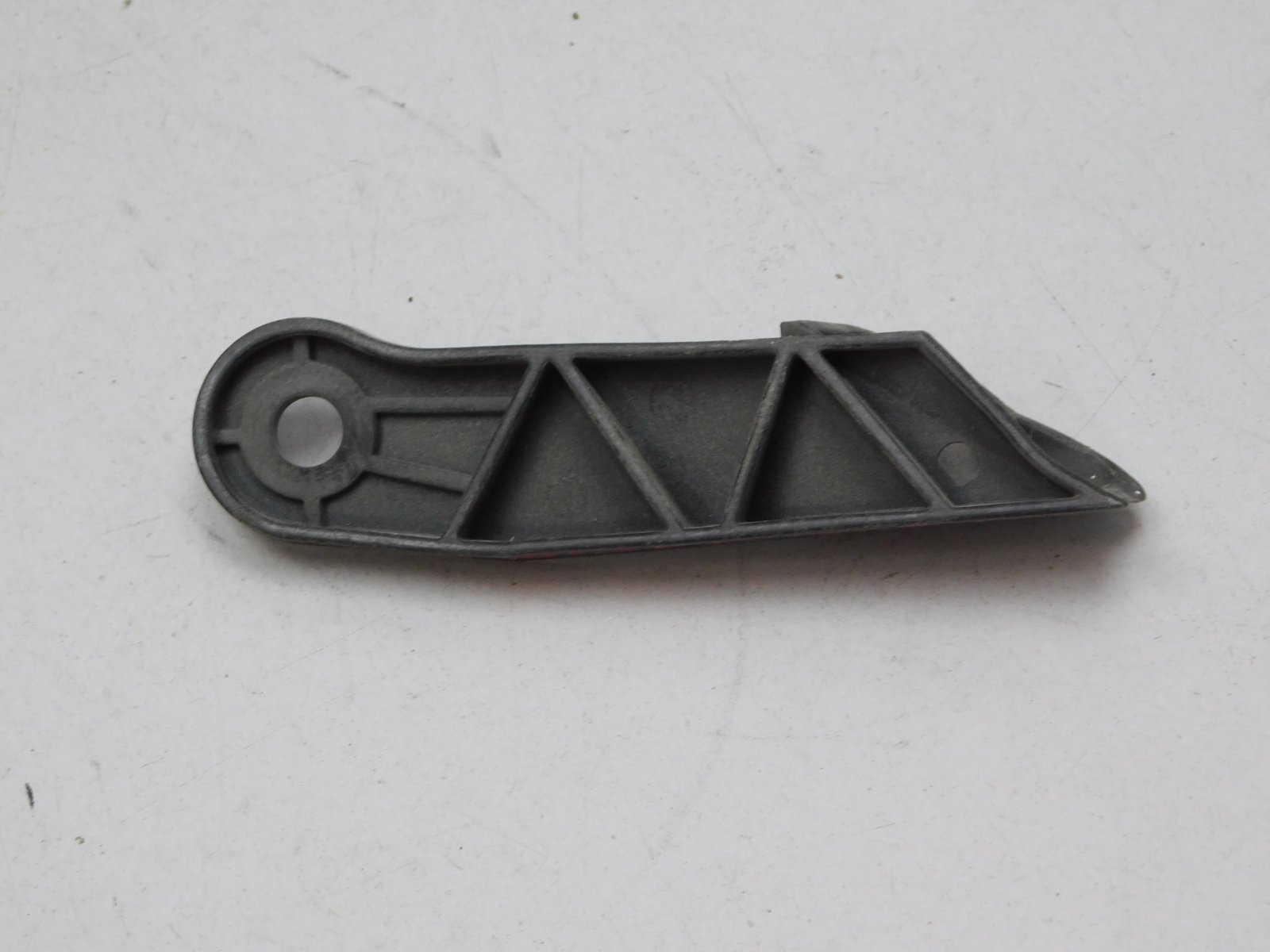 Крепеж фары Opel Zafira B 2005>