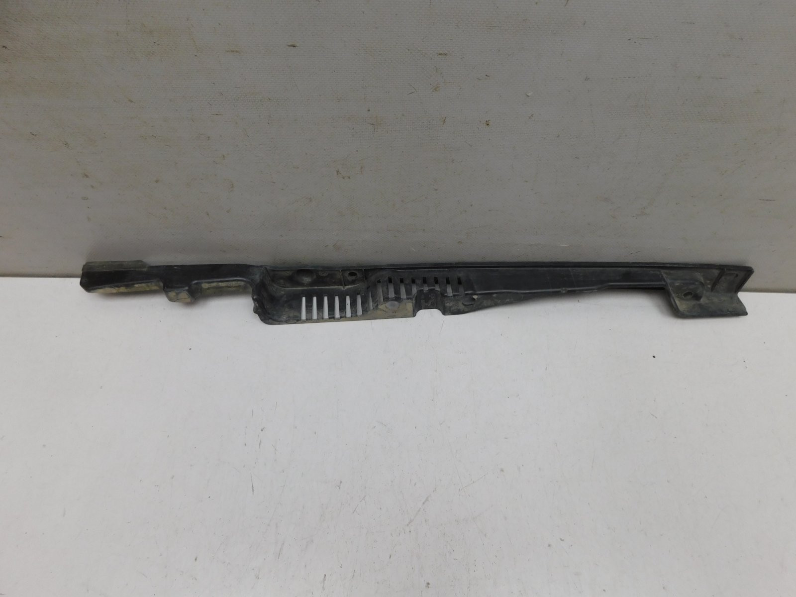 Накладка крыла переднего правого Volvo S60 2019>