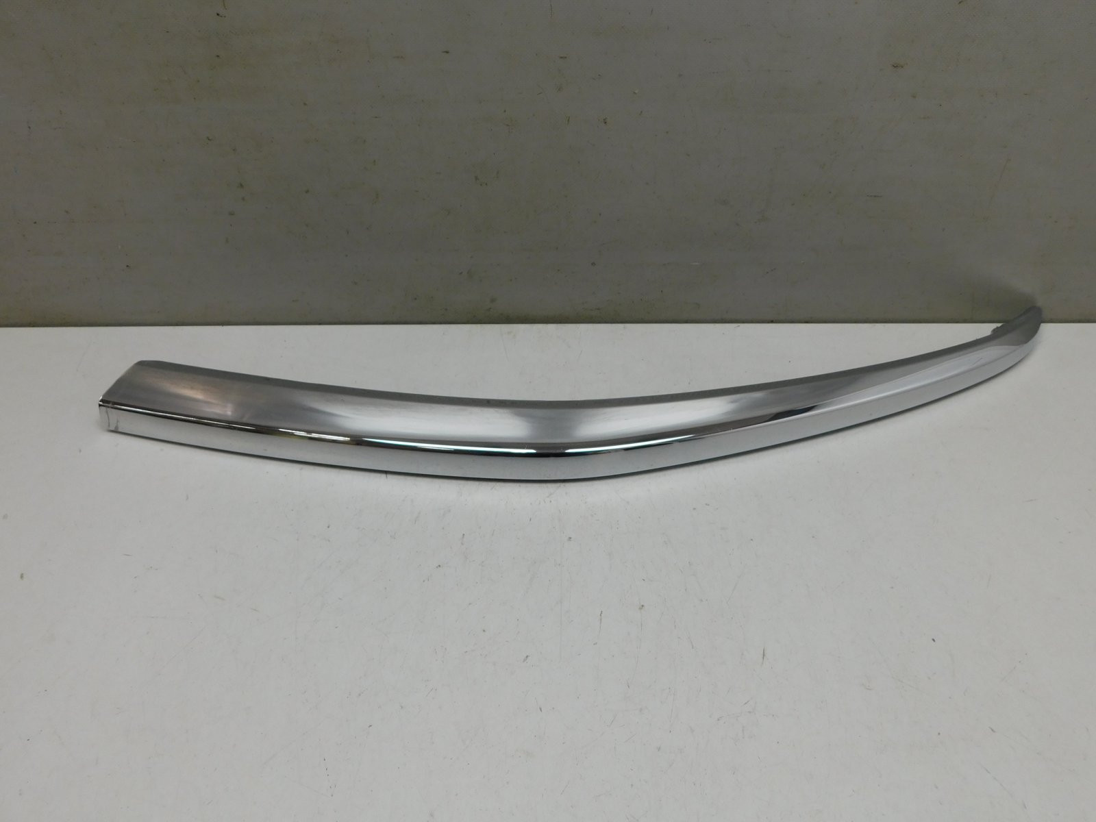 Молдинг решетки радиатора Chery Tiggo 8 2019>