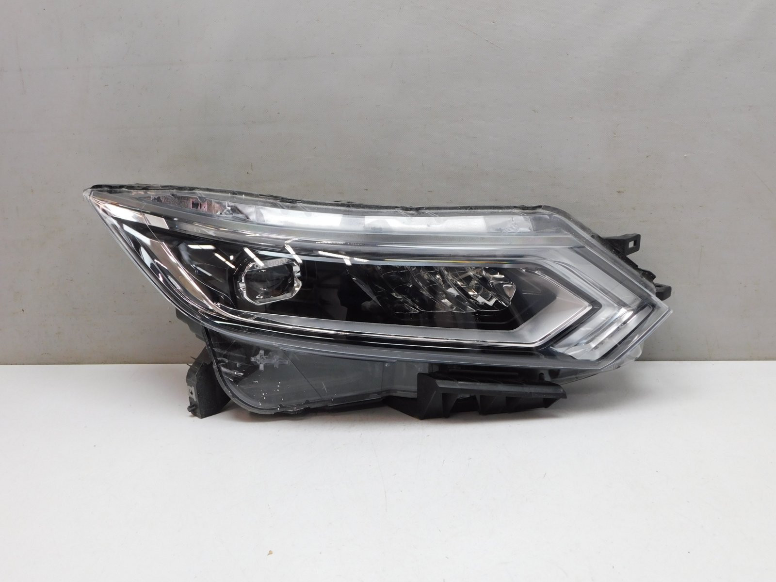 Фара правая Nissan Qashqai (J11) 2014>