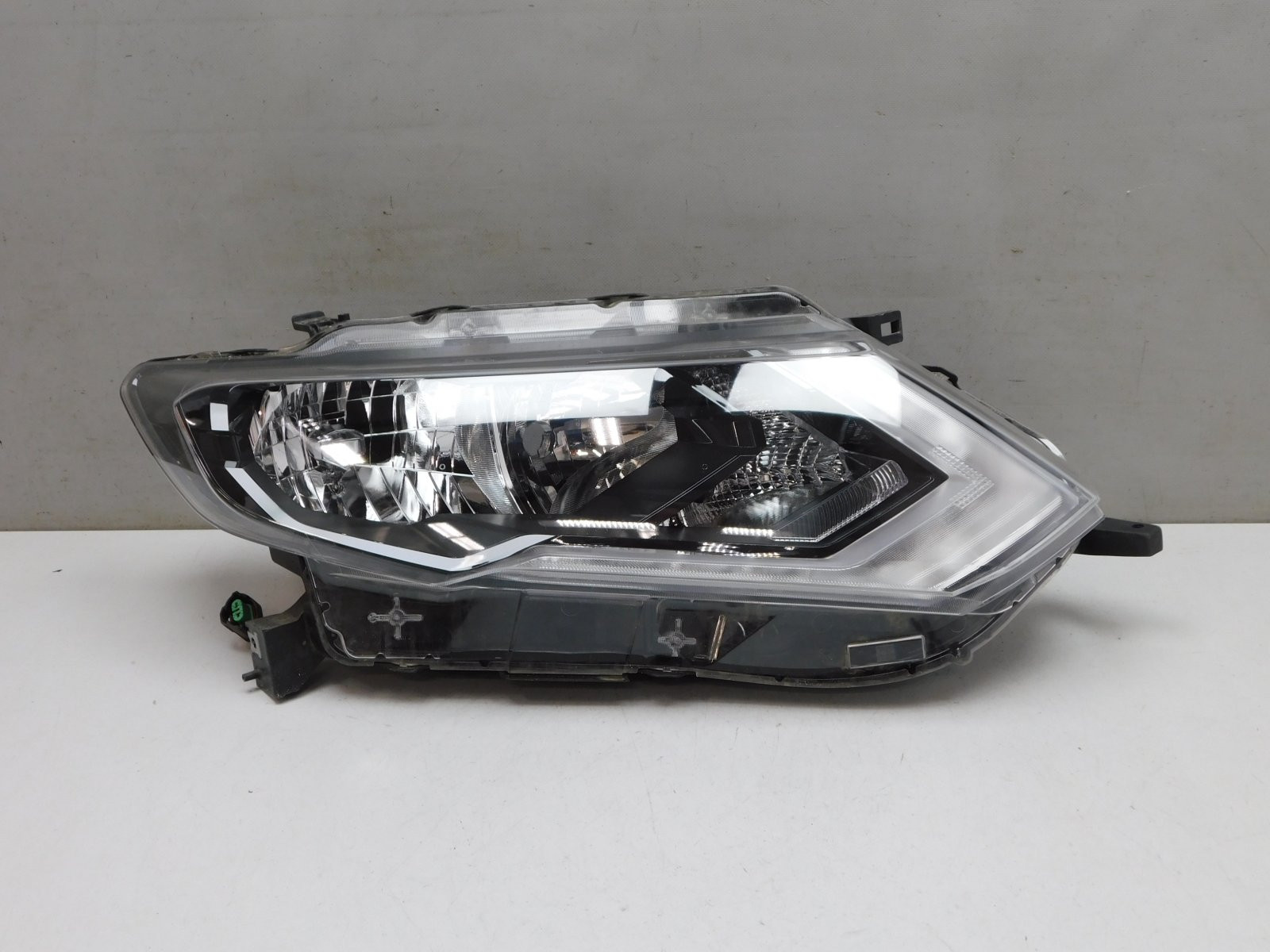 Фара правая Nissan X-Trail (T32) 2014>