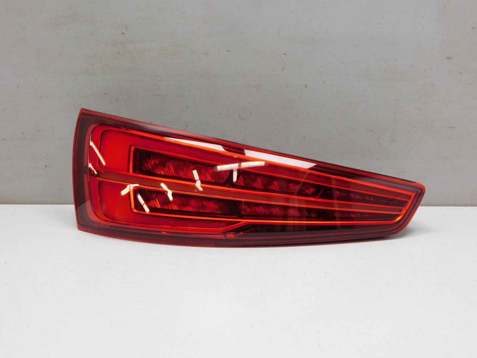 Фонарь задний левый Audi Q3 2012-2018