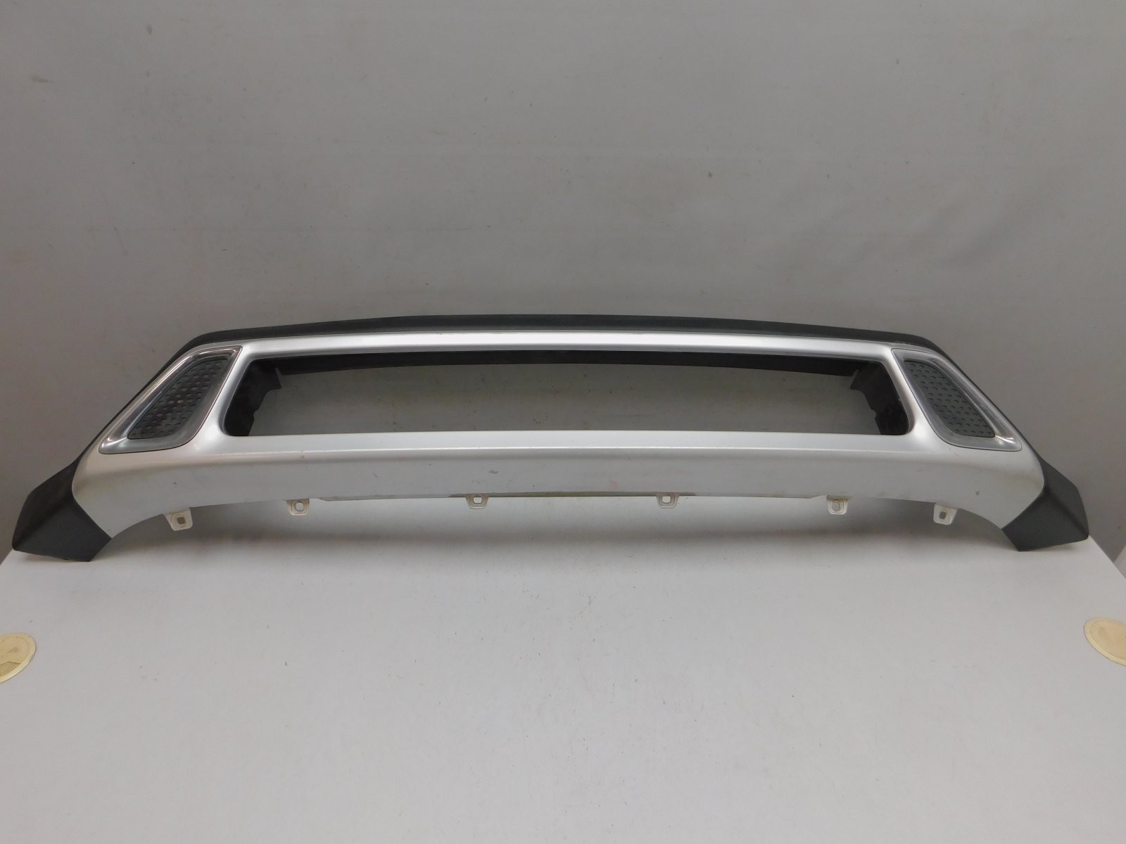 Накладка переднего бампера Mitsubishi Outlander 2012>