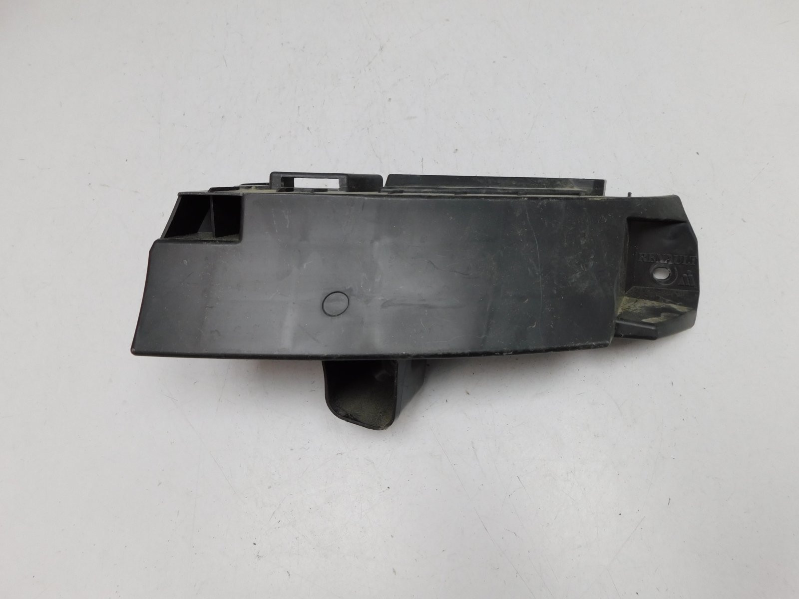 Кронштейн заднего бампера Renault Arkana 2019>