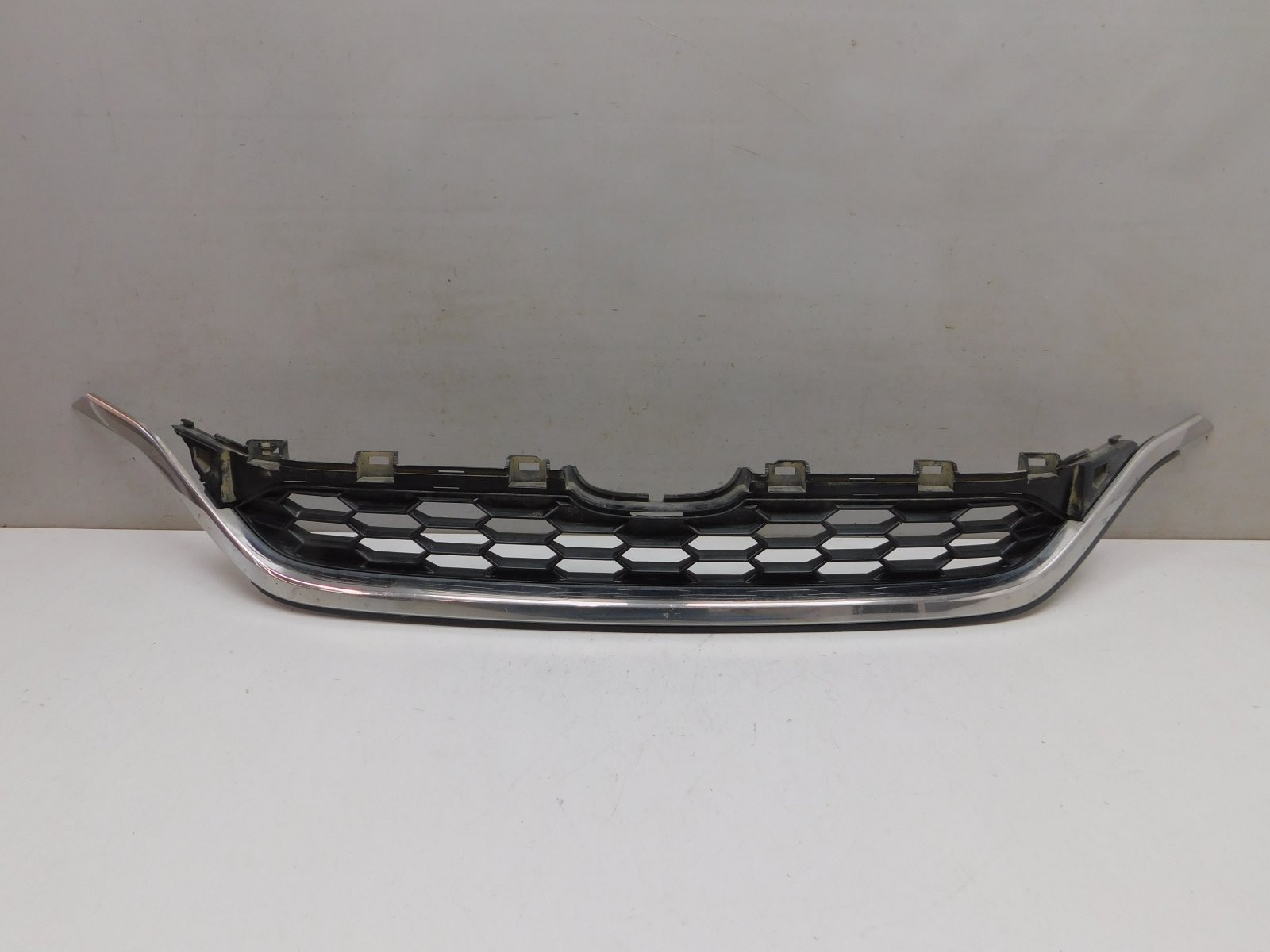 Решетка радиатора Honda CR-V 2012-2017