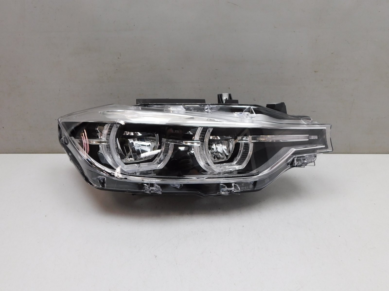 Фара правая BMW 3-серия F30 2011>