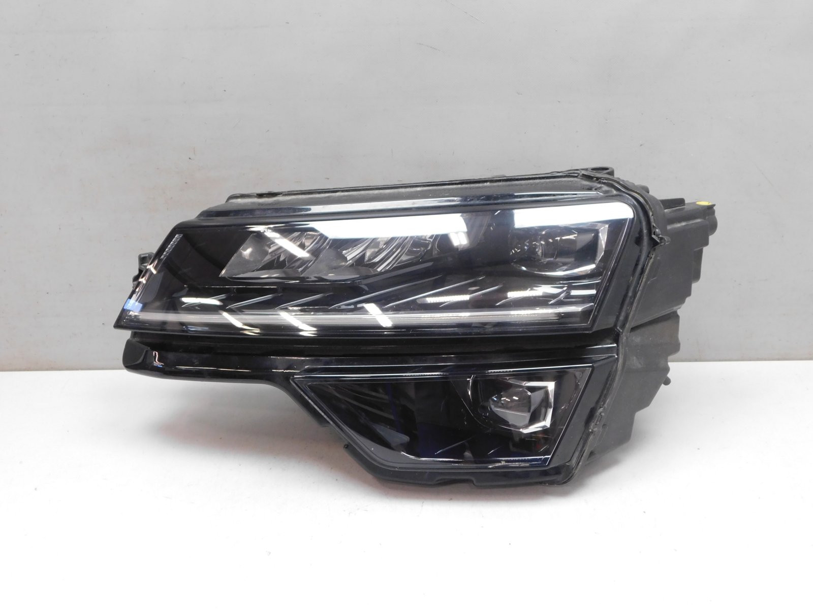 Фара левая Skoda Karoq 2017>