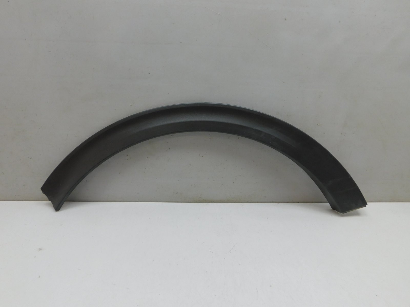 Накладка крыла заднего  правого Kia Sportage 2015>