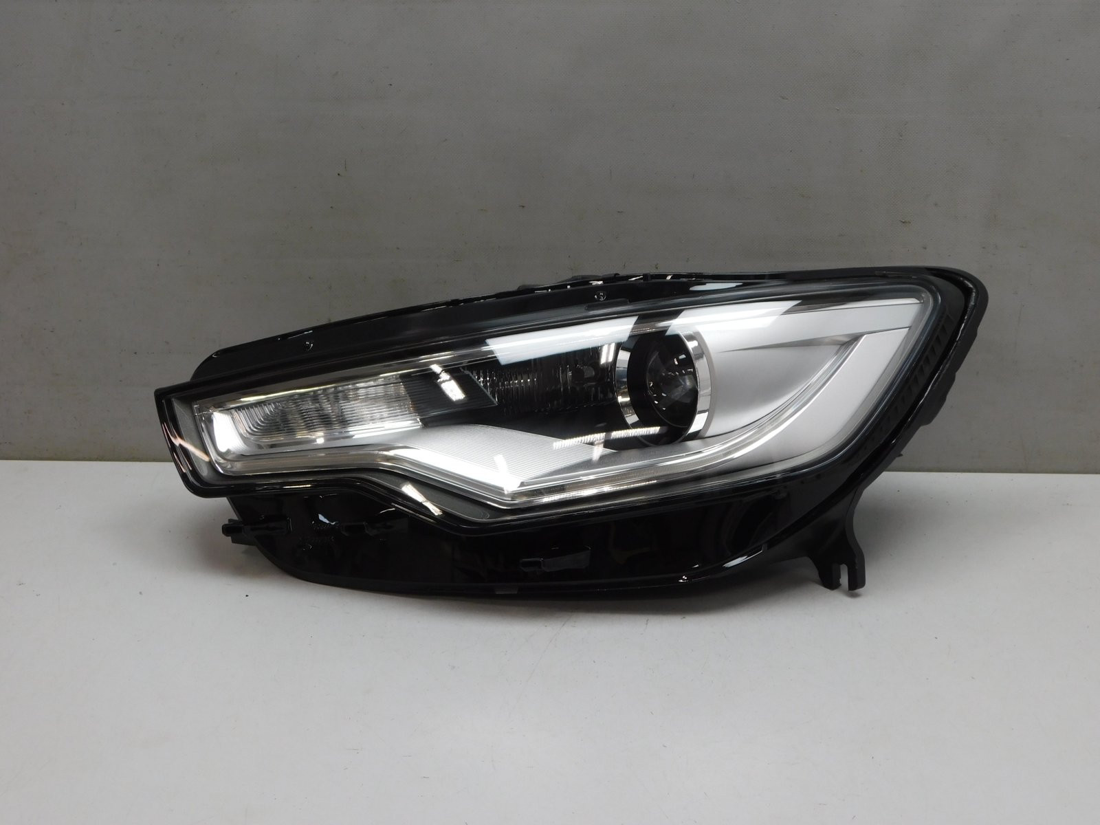 Фара левая Audi A6 [C7,4G] 2011-2018