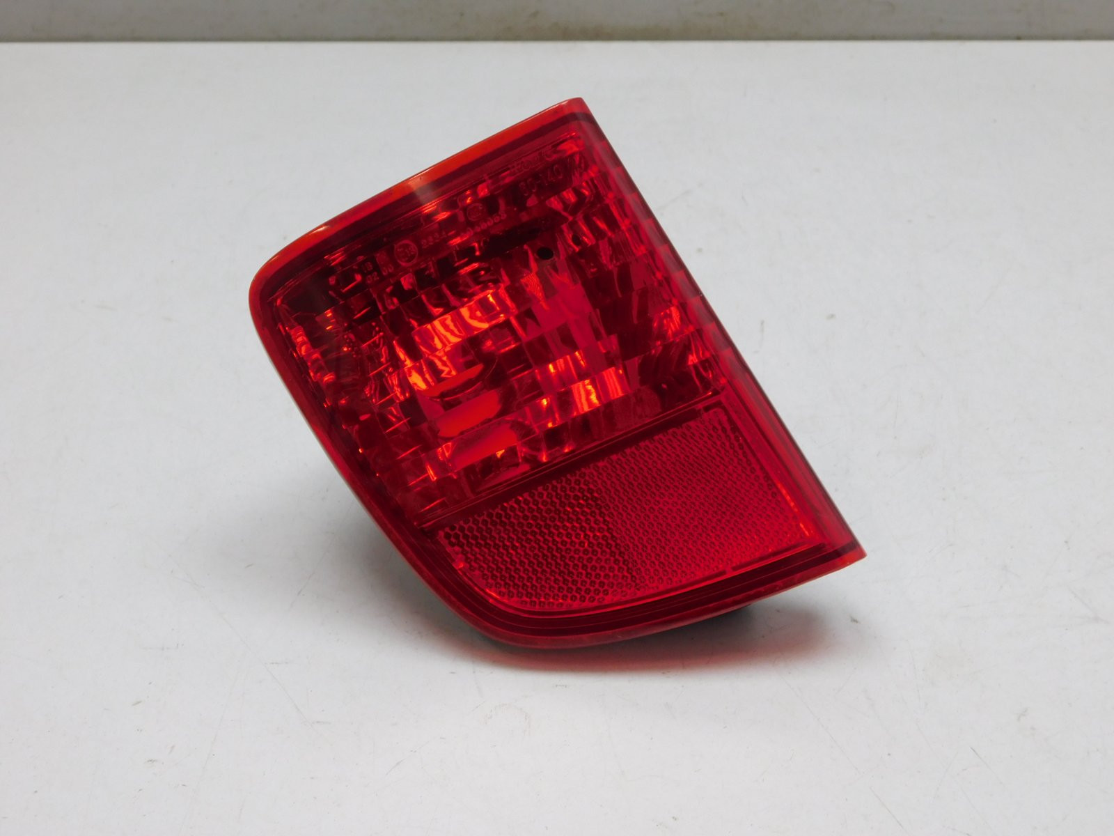 Фонарь задний в бампер левый Toyota Land Cruiser (200) 2008>