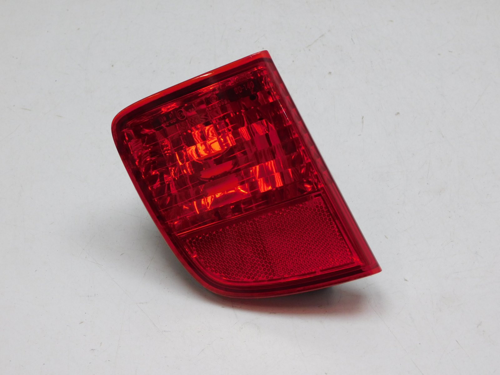 Фонарь задний в бампер левый Toyota Land Cruiser (200) 2008>