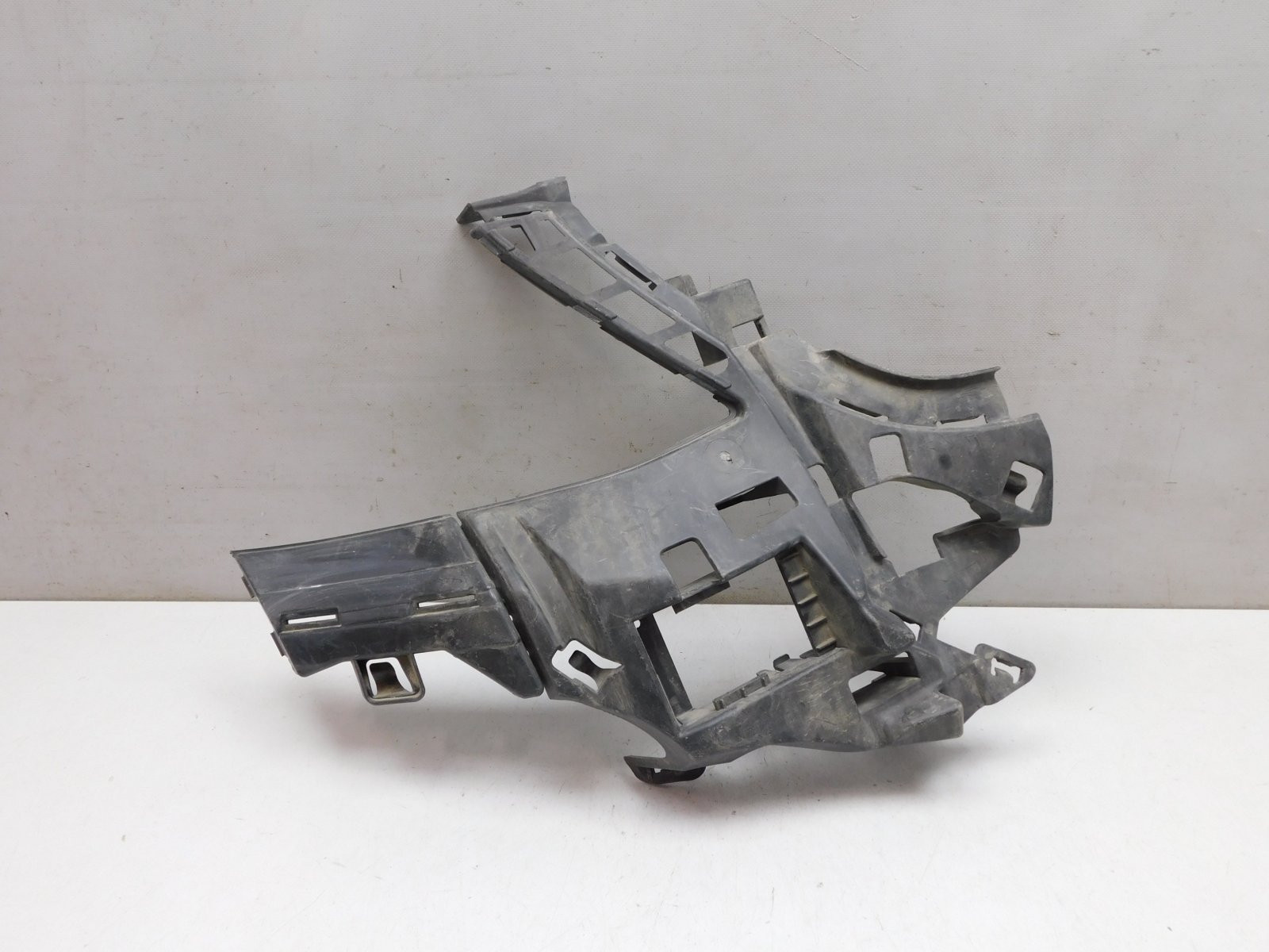 Кронштейн переднего бампера Mercedes-Benz S-Klasse W222 2013>