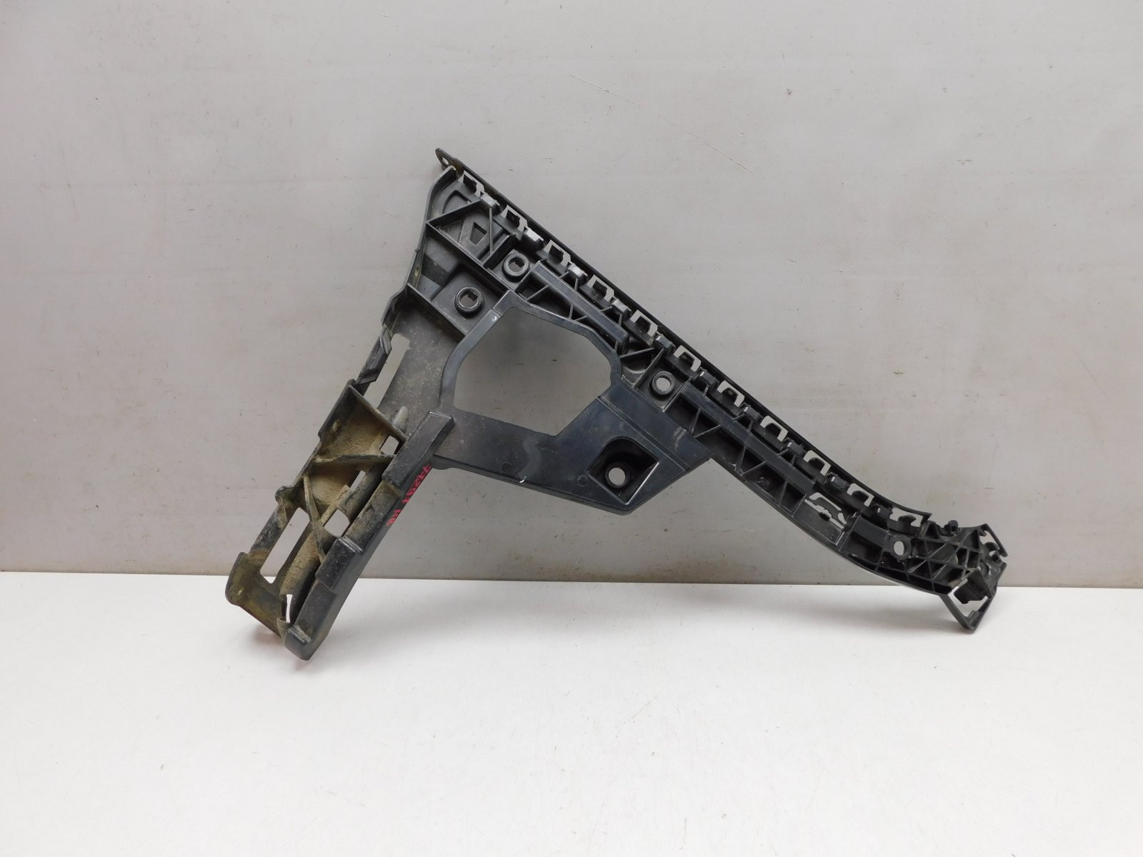 Кронштейн заднего бампера Mercedes-Benz E-Klasse W213 2016>