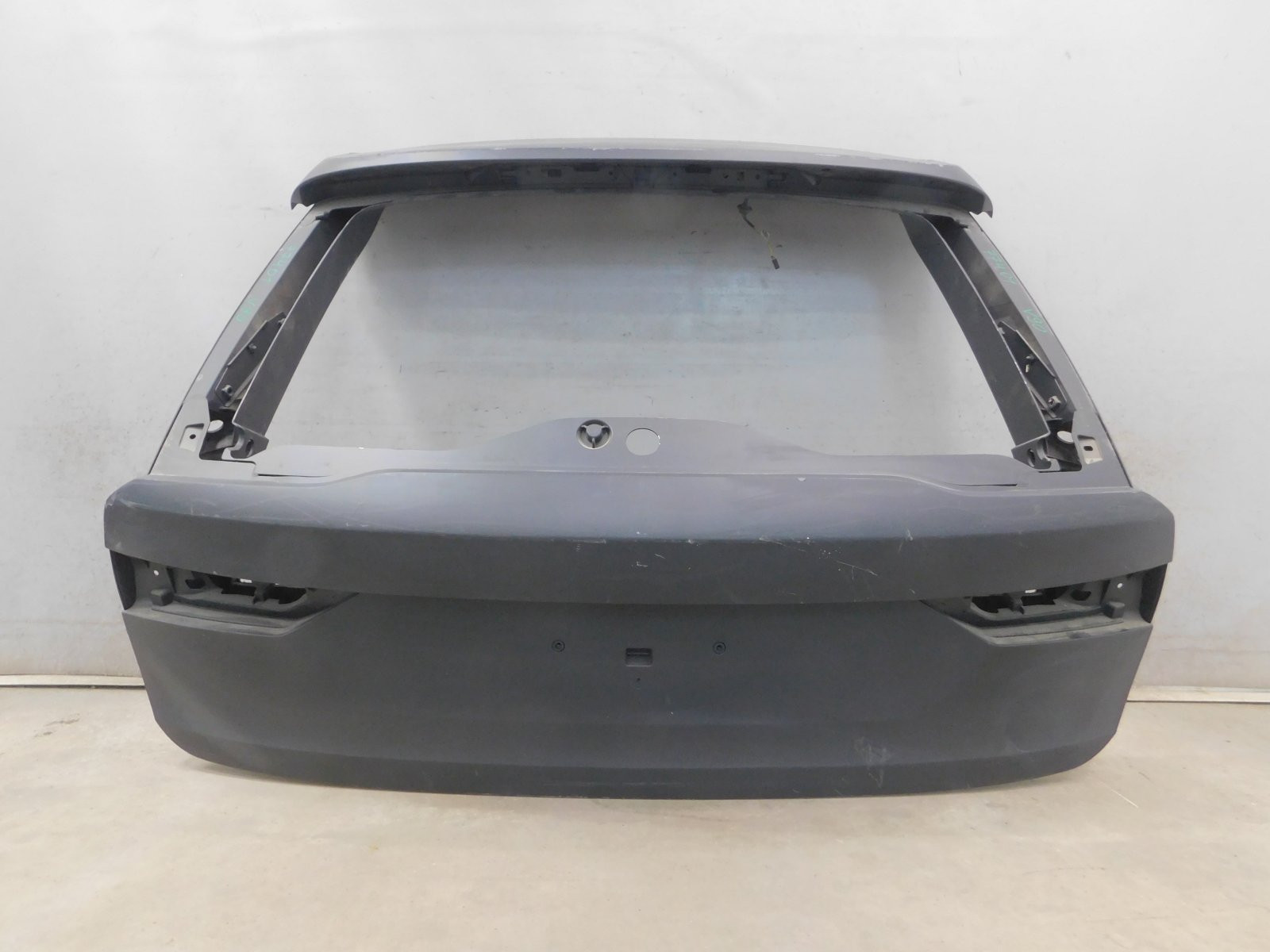 Дверь багажника Volvo V90 Cross Country 2017>