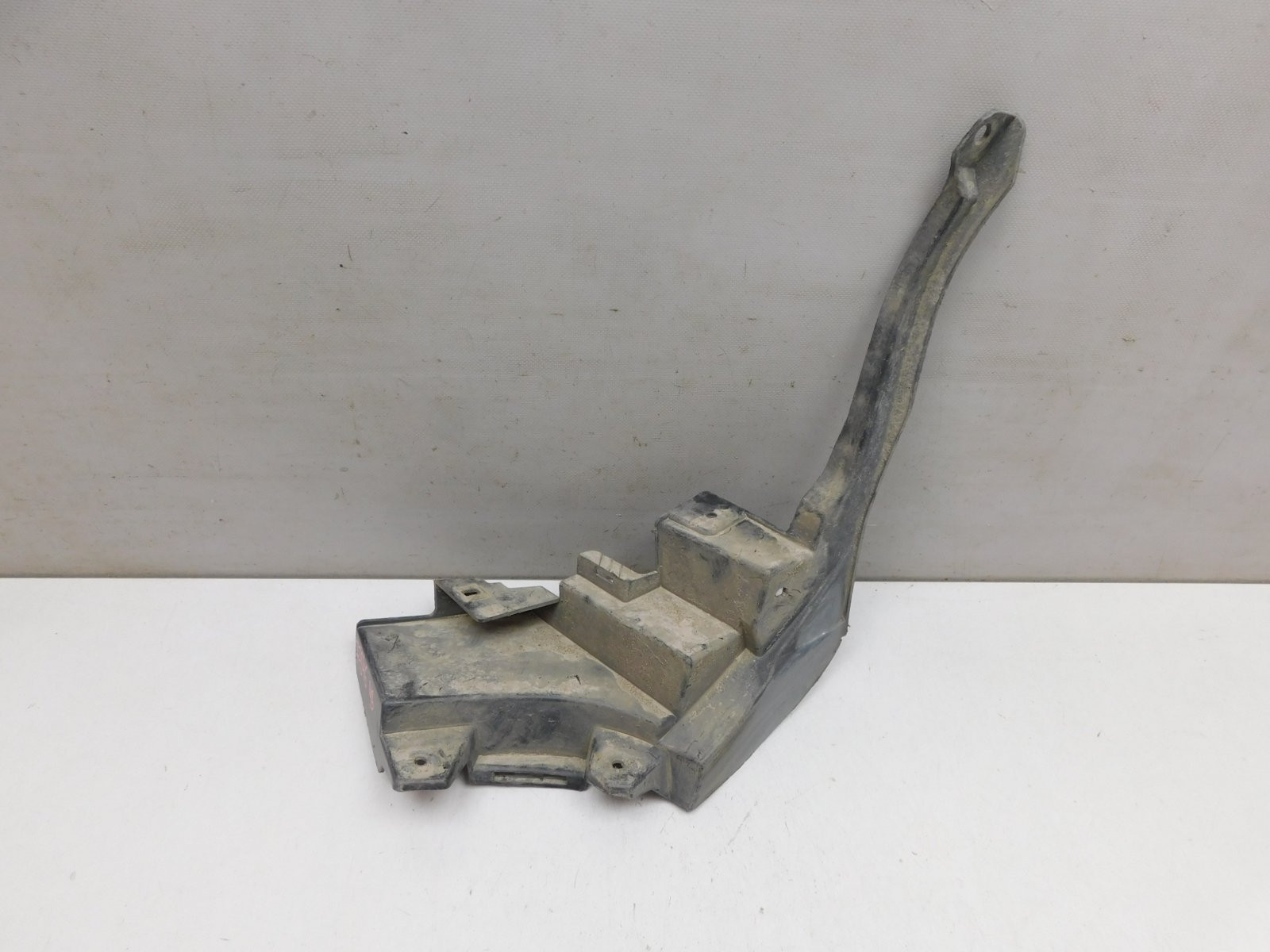 Кронштейн переднего бампера Mercedes-Benz M-Klasse (ML/GLE) W166 2011>