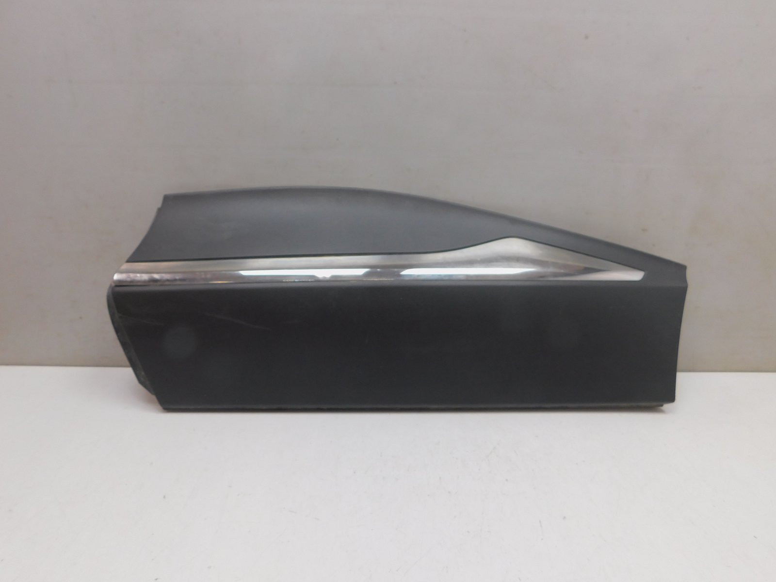 Накладка двери задней левой Renault Kaptur 2016>