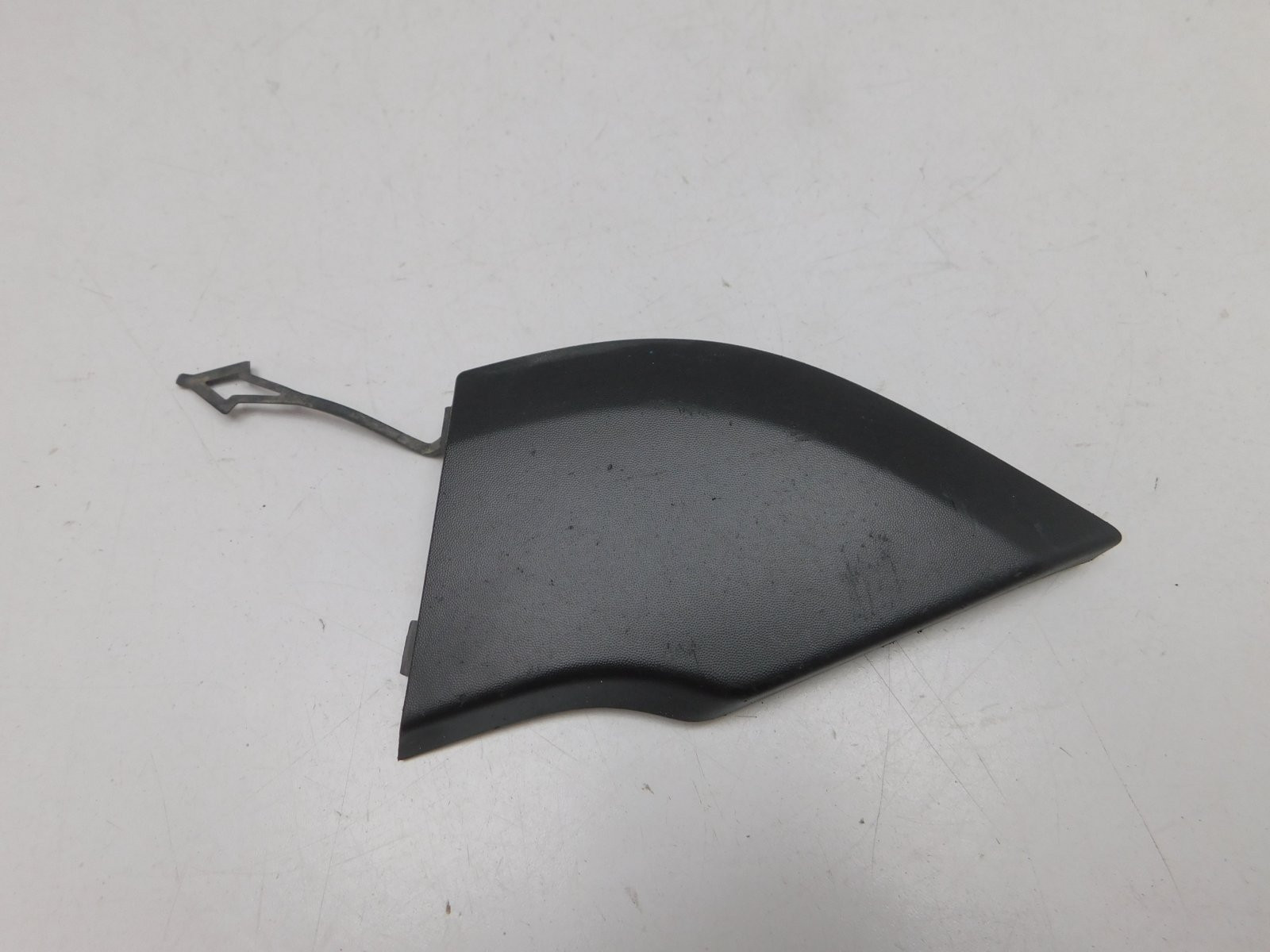 Заглушка буксировочного крюка Renault Logan II 2014>