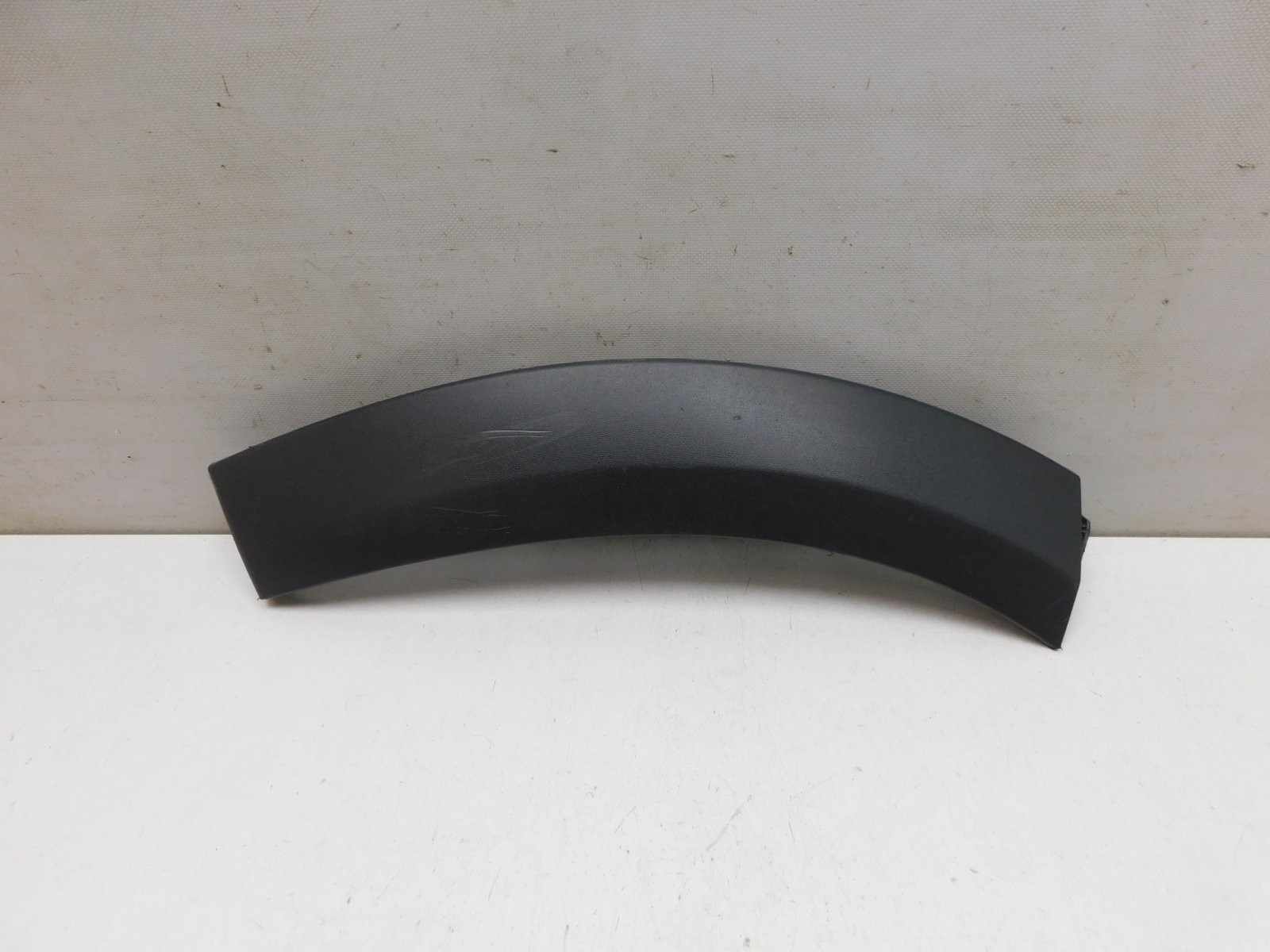 Накладка переднего бампера VAZ X-RAY 2015>