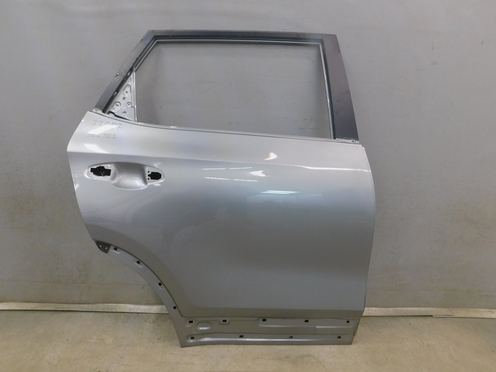 Дверь задняя правая Kia Seltos 2019>