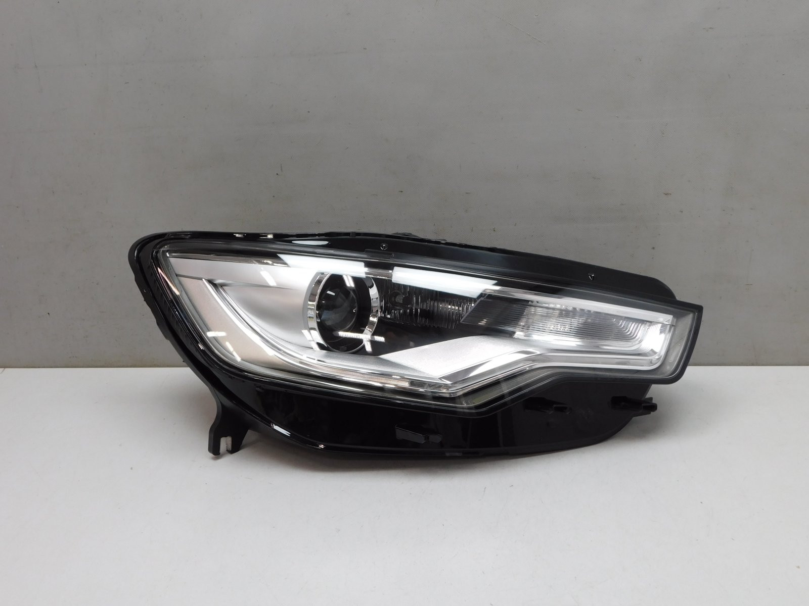 Фара правая Audi A6 [C7,4G] 2011-2018