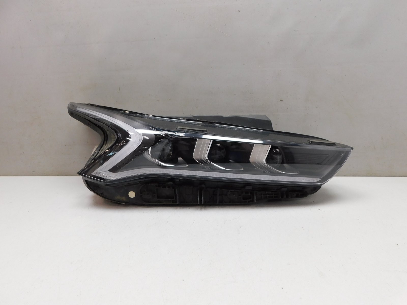 Фара правая Kia K5 2020>