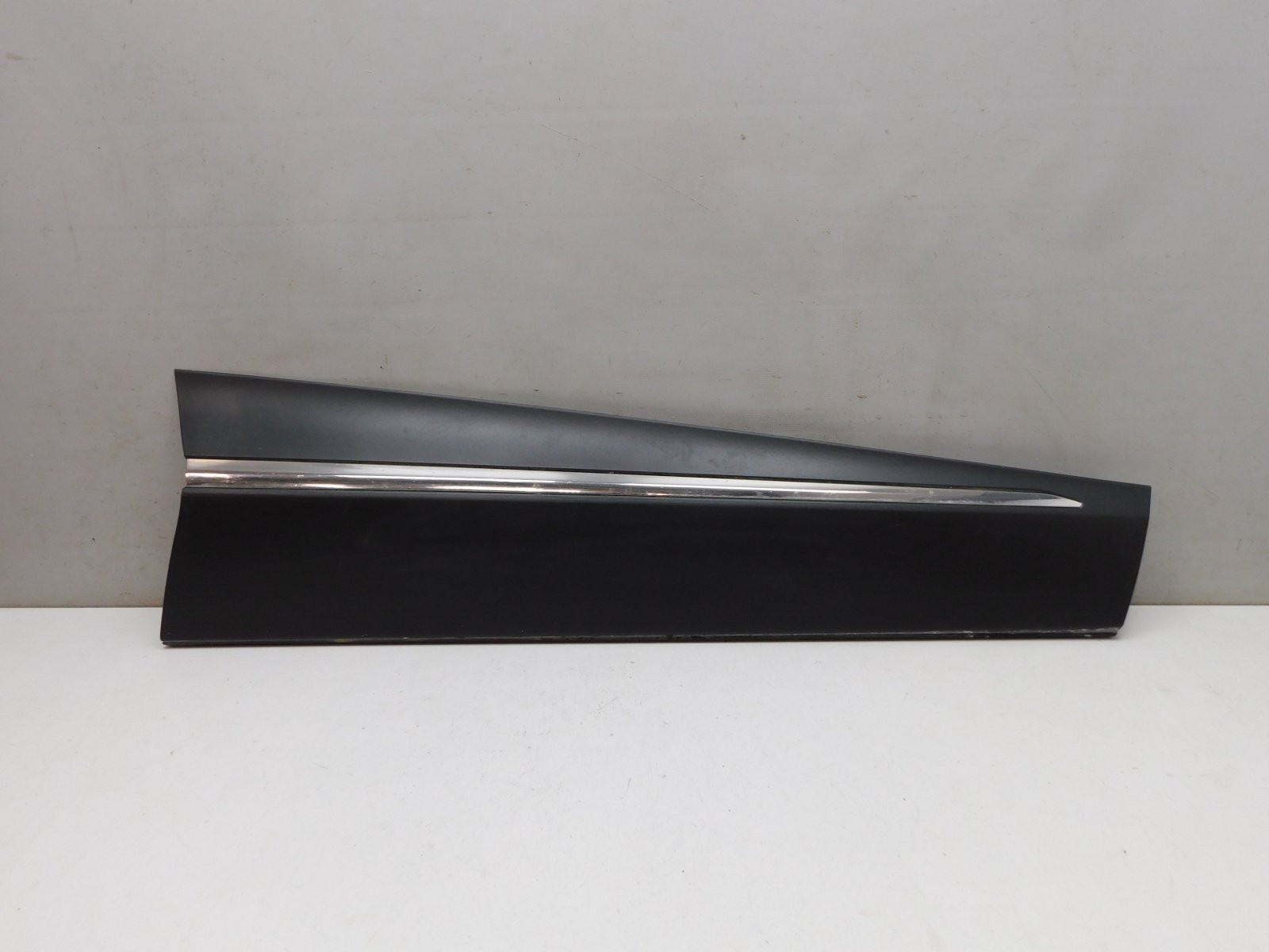 Накладка двери передней правой Renault Kaptur 2016>