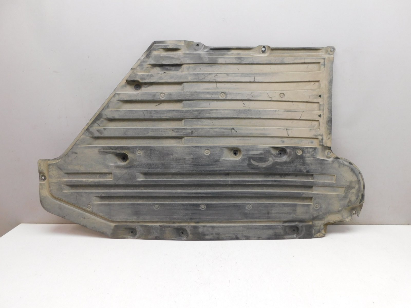 Пыльник BMW 5-серия G30 2016>