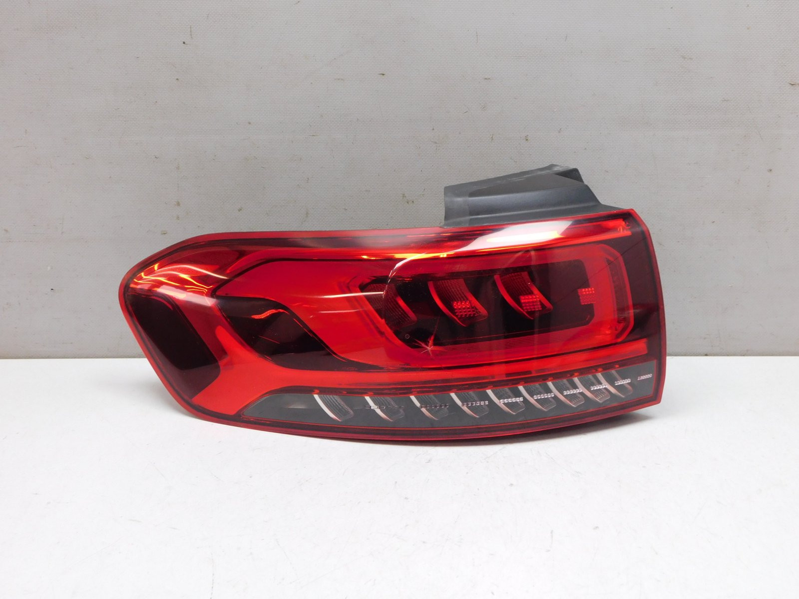 Фонарь задний внутренний левый Mercedes-Benz GLB-Class X247 2019>