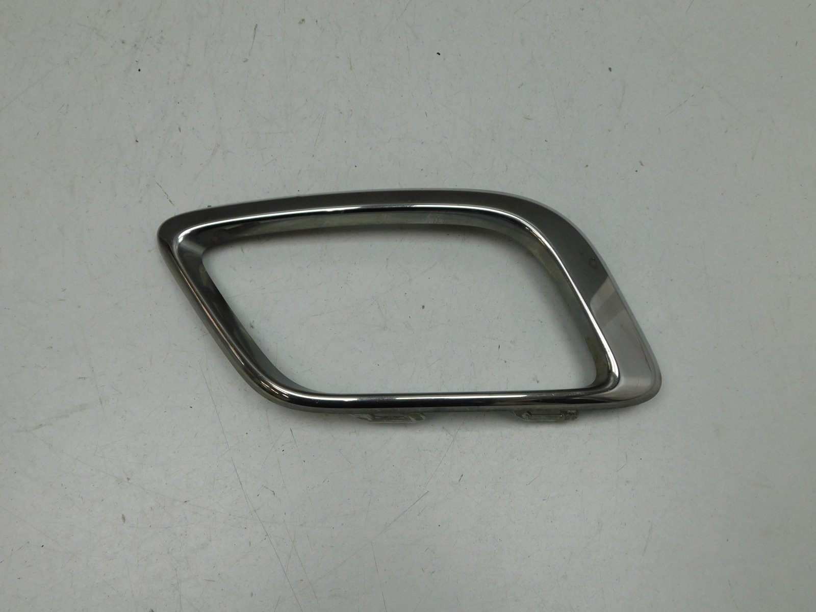 Рамка для противотуманных фар Renault Logan II 2014>