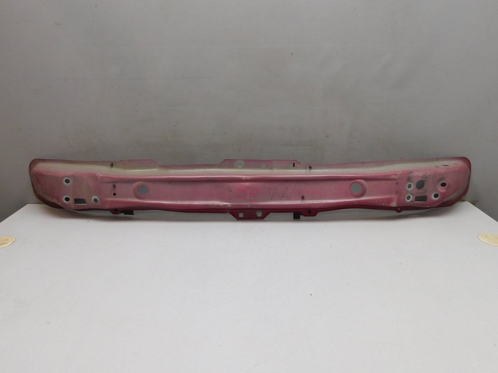 Усилитель переднего бампера Renault Arkana 2019>