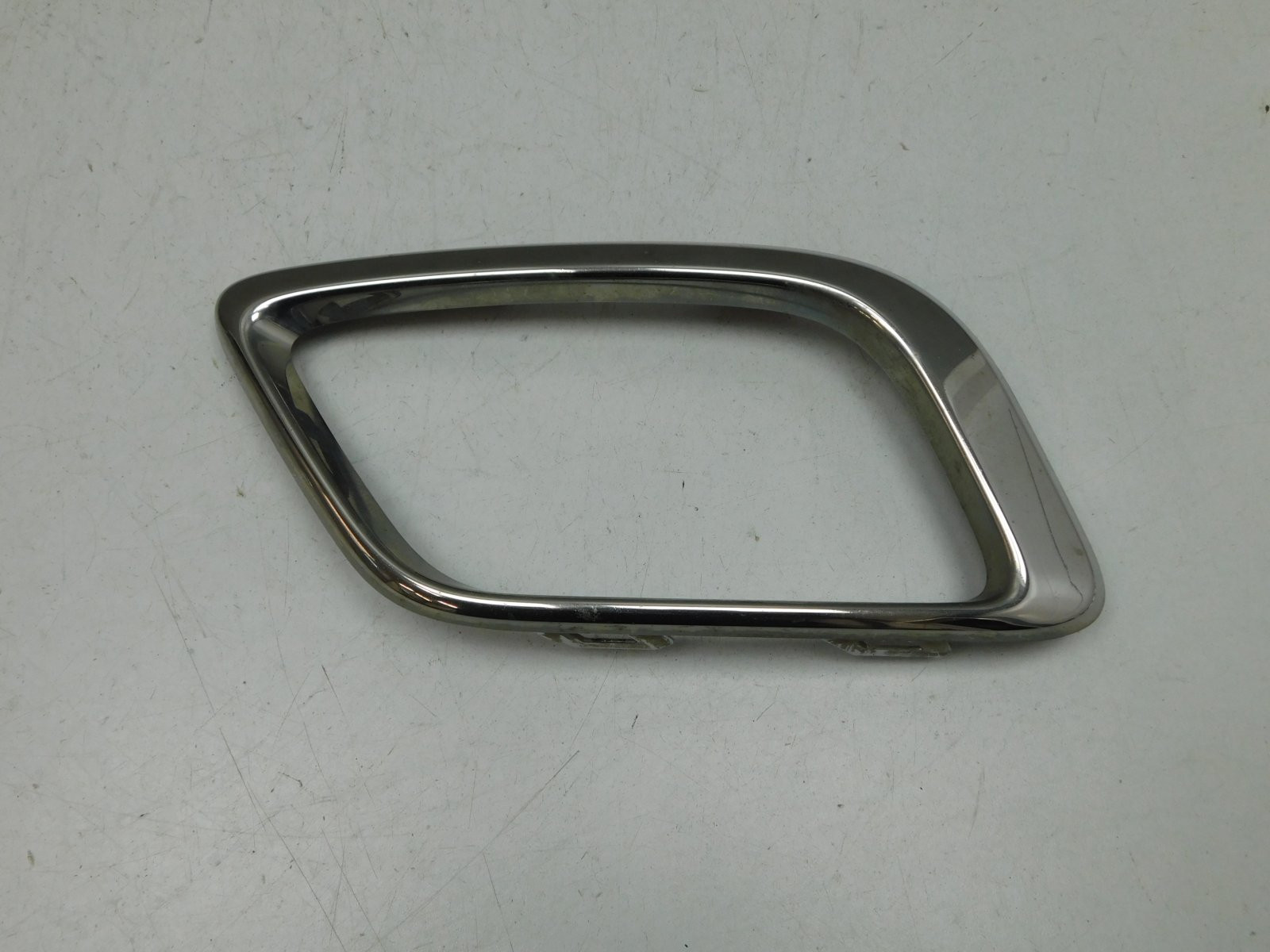 Рамка для противотуманных фар Renault Logan II 2014>