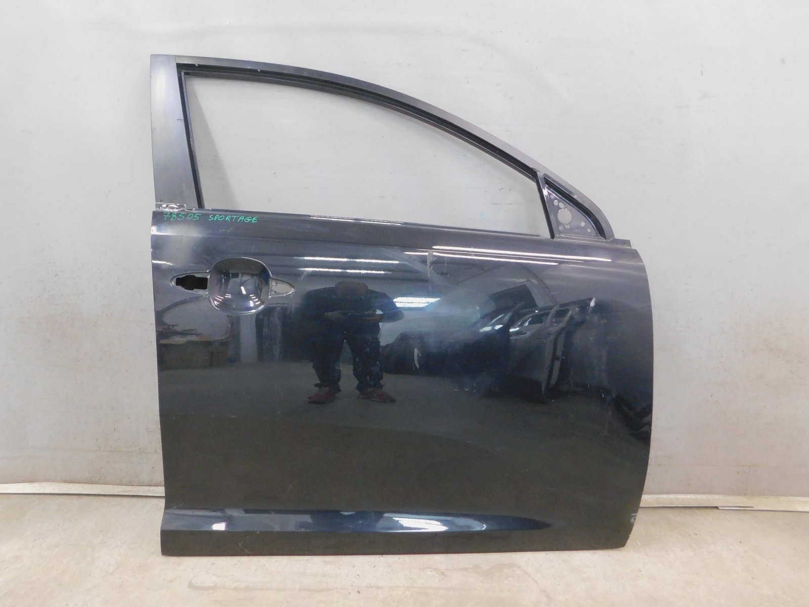 Дверь передняя правая Kia Sportage 2010-2015