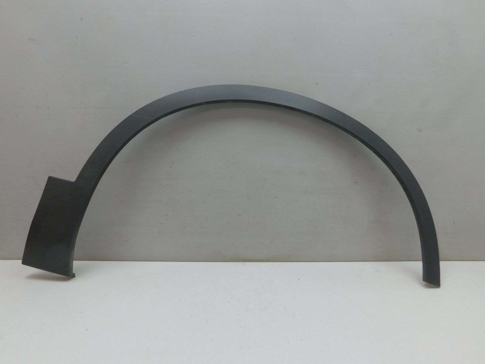 Накладка крыла переднего правого Volvo XC40 2017>