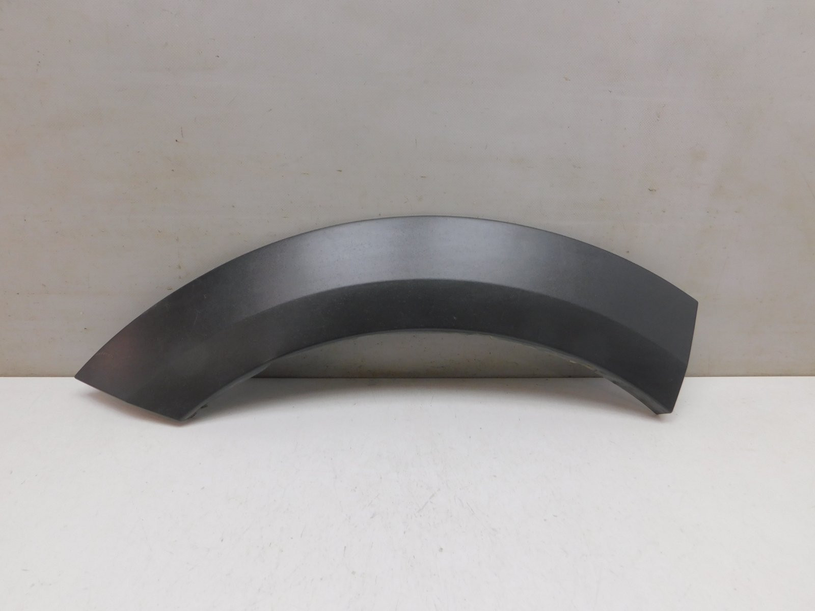 Накладка крыла заднего  правого Mini Countryman R60 2010>