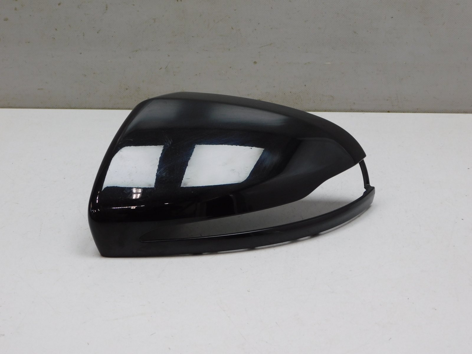 Накладка зеркала левого Mercedes-Benz C-Klasse W205 2013>