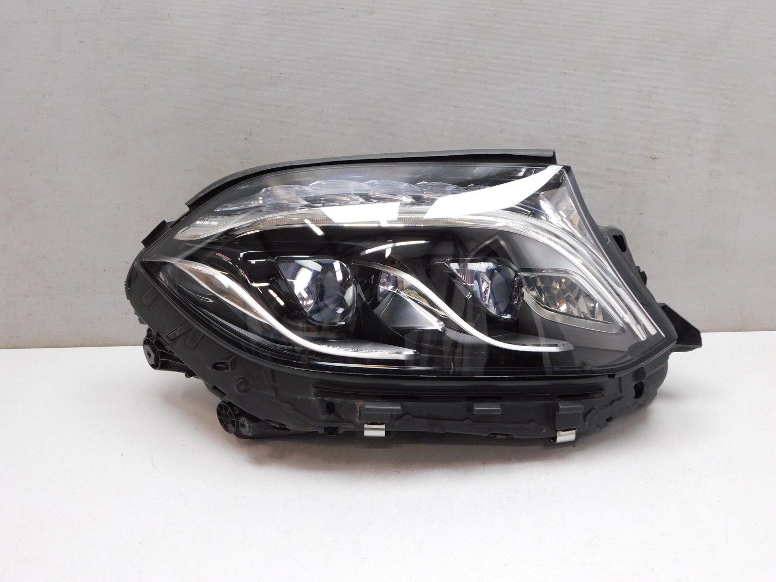 Фара правая Mercedes-Benz GL/GLS-klasse X166 2012>