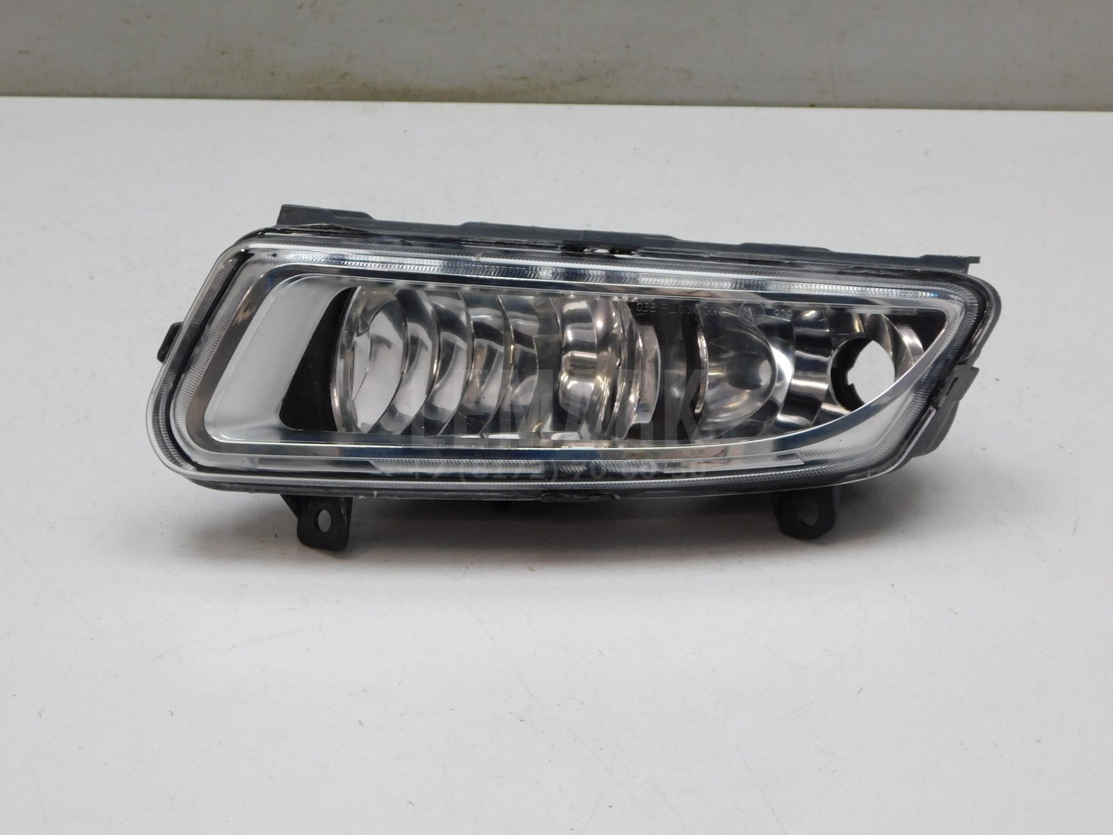 Фара противотуманная левая Volkswagen Polo Sedan 2011-2020 6R0941061D