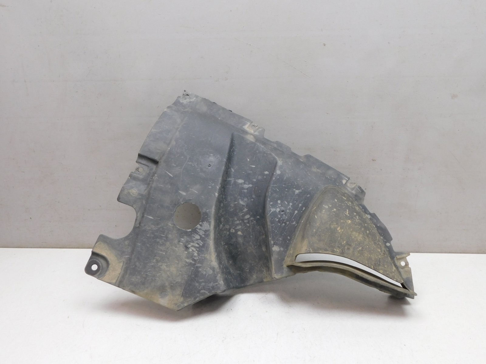 Пыльник BMW X5 G05 2018>