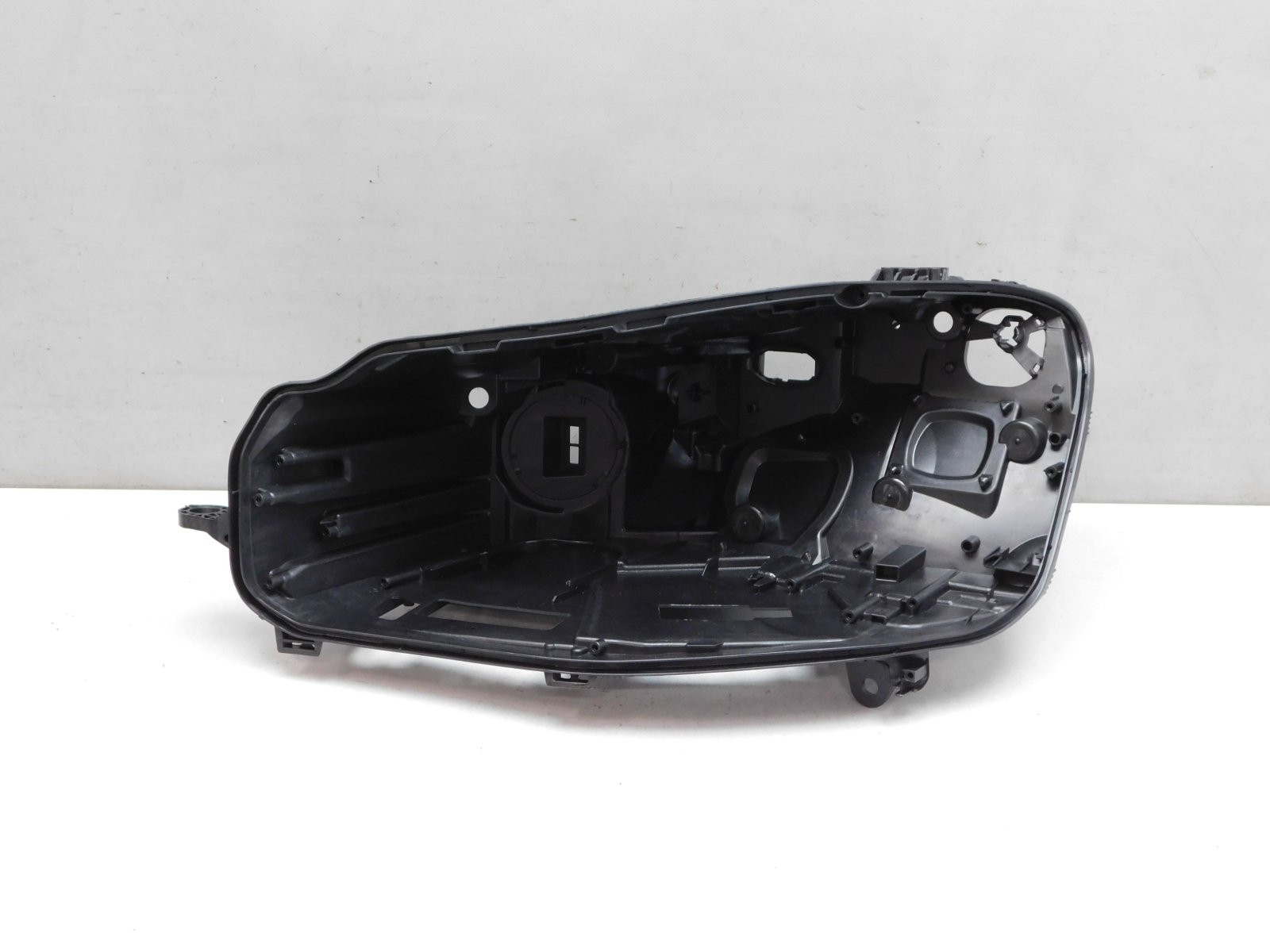 Корпус фары левой Mercedes-Benz S-Klasse W223 2020>