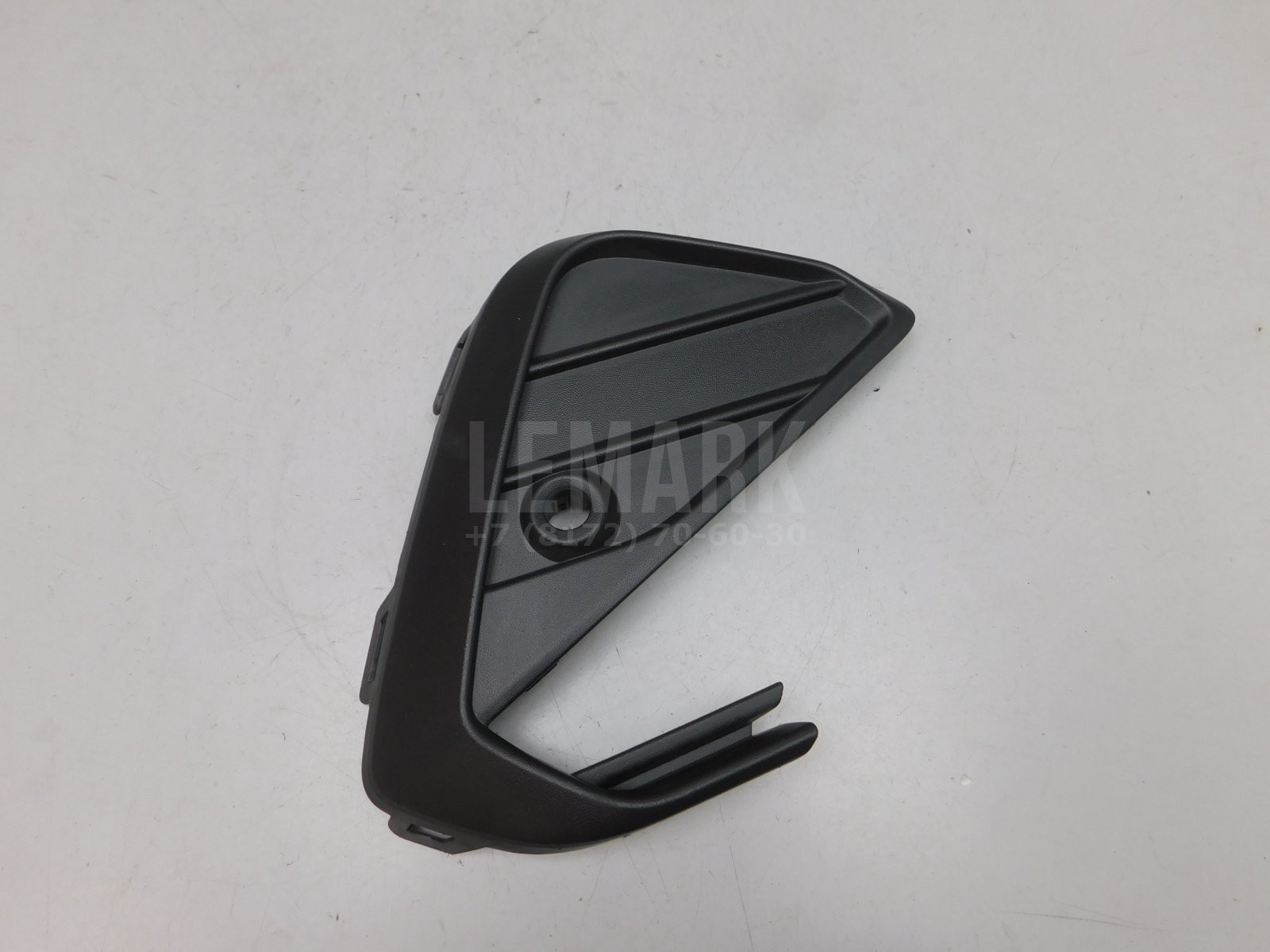 Решетка в бампер правая Volkswagen Polo (RUS) 2020> 6N5853666A