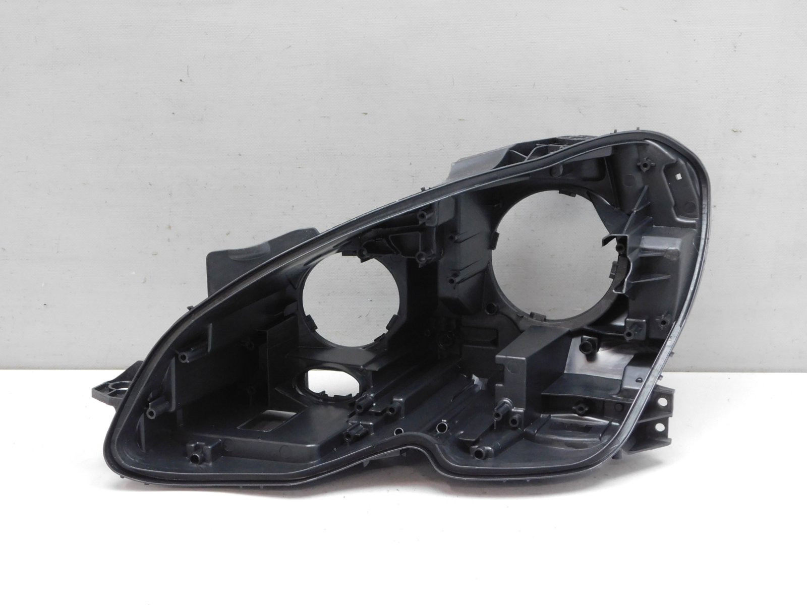 Корпус фары левой Mercedes-Benz C-Klasse W204 2007-2015