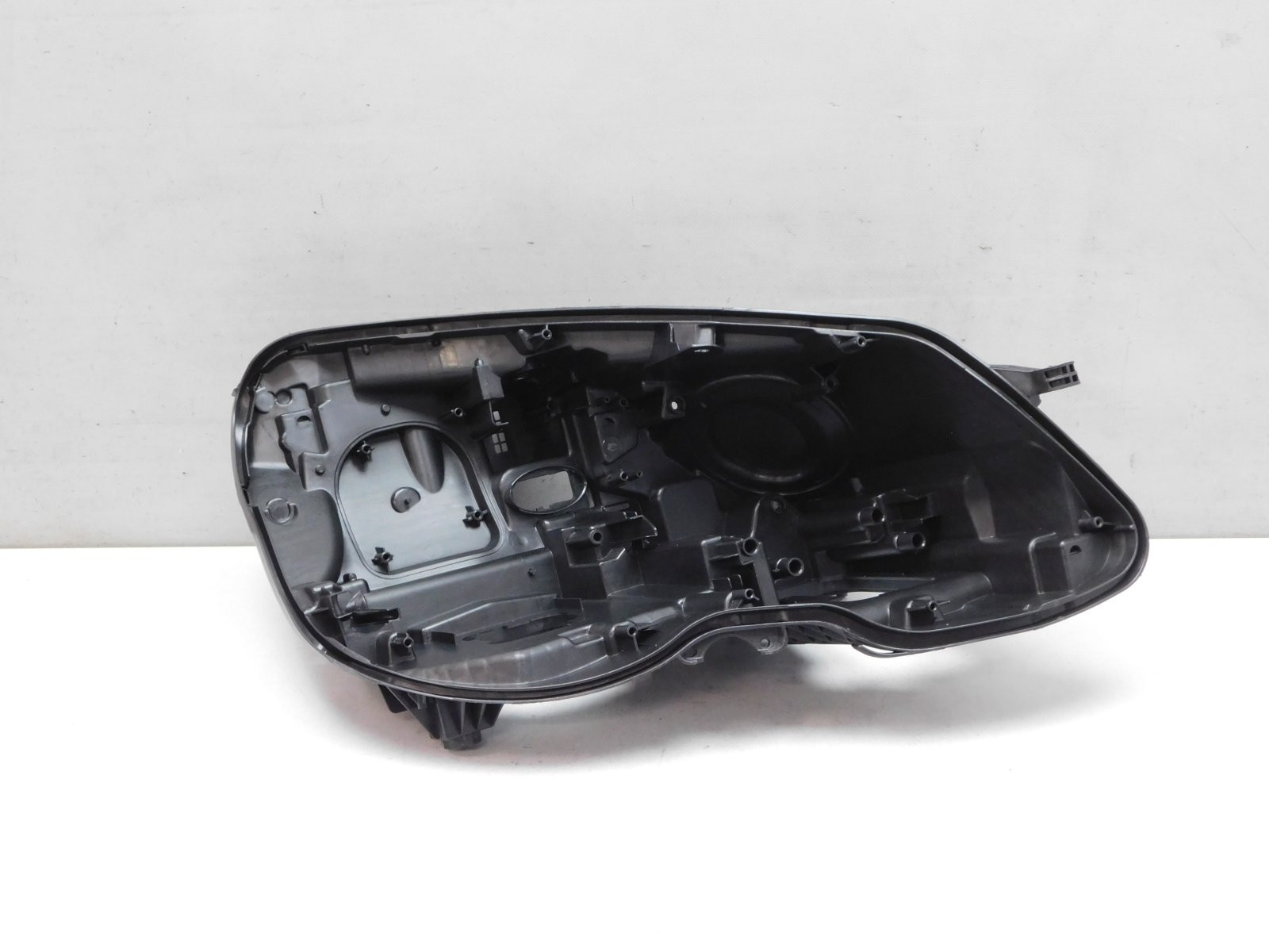 Корпус фары правой Mercedes-Benz E-Klasse W212 2009>