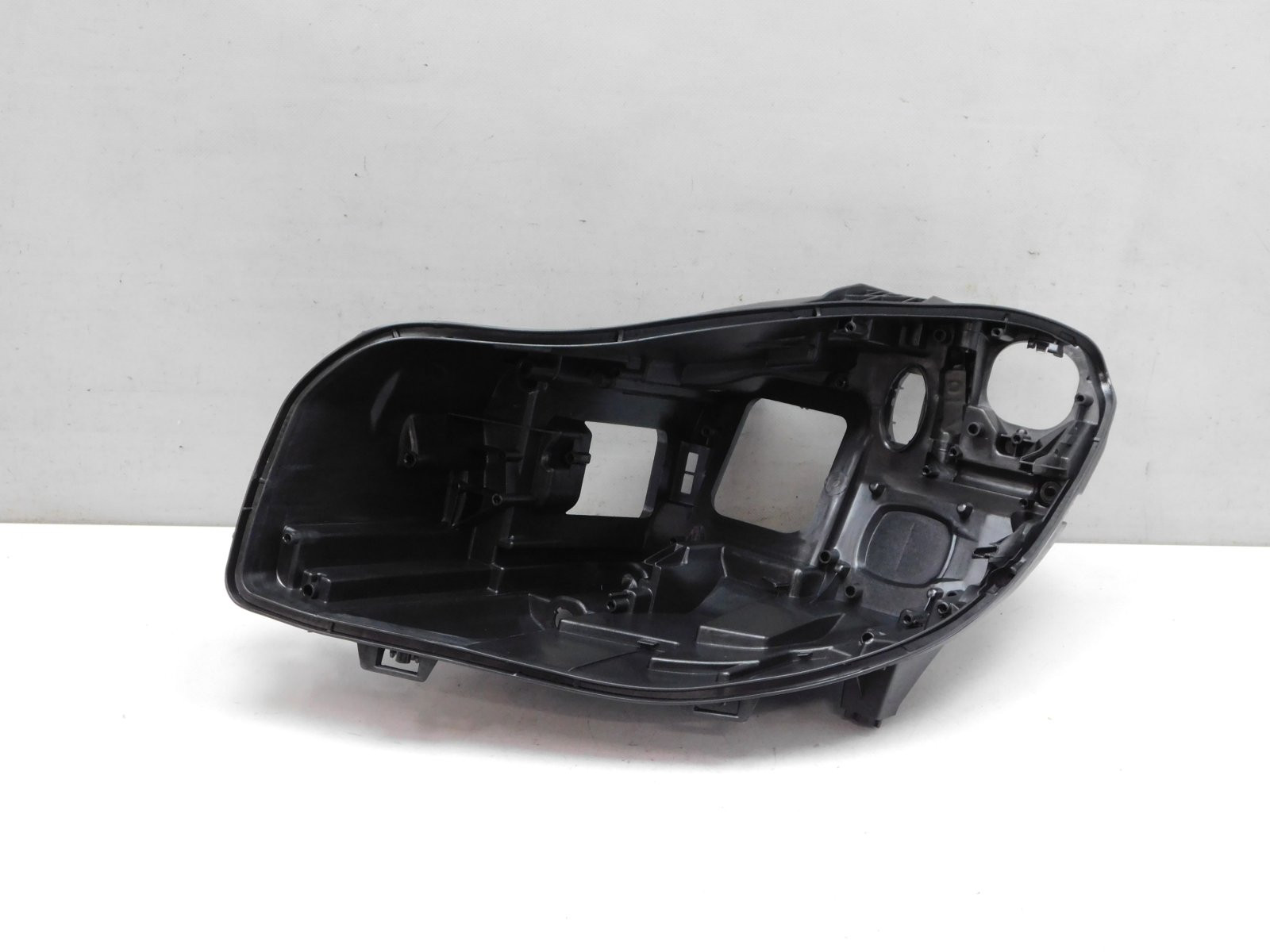 Корпус фары левой Mercedes-Benz CLS W218 2010>