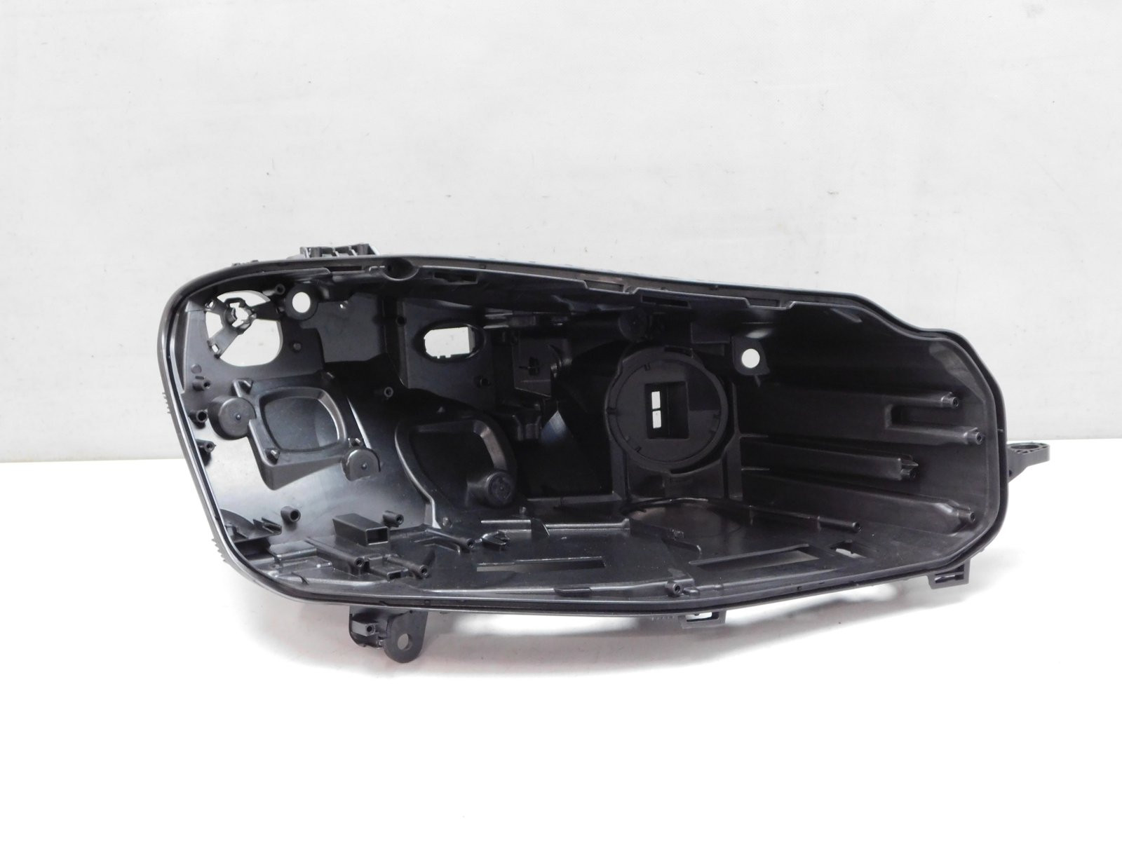 Корпус фары правой Mercedes-Benz S-Klasse W223 2020>