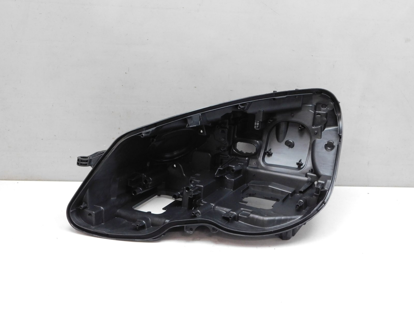 Корпус фары левой Mercedes-Benz E-Klasse W212 2009>