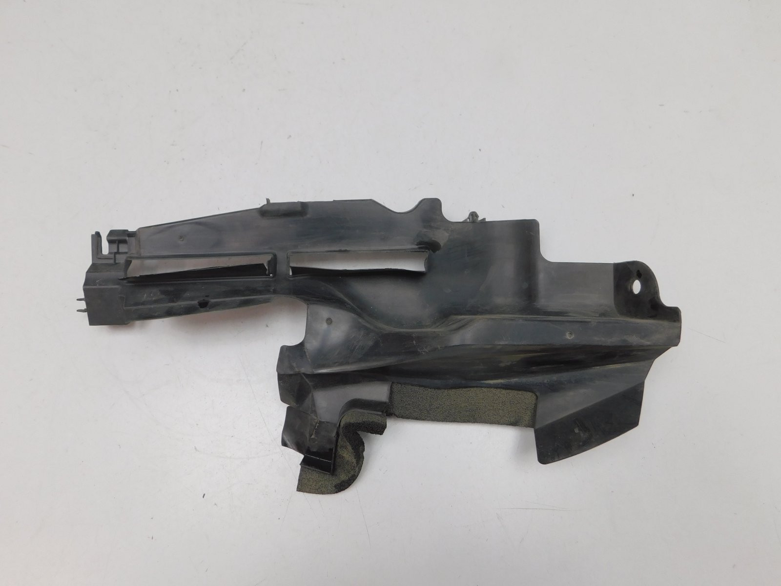 Воздуховод радиатора Toyota RAV 4 2013-2019